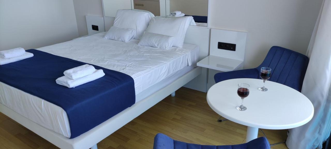 Only Front Sea View, No Side View, Wonderful Panorama, High Floor, Location Guarantee Aparthotel Batumi Exterior foto