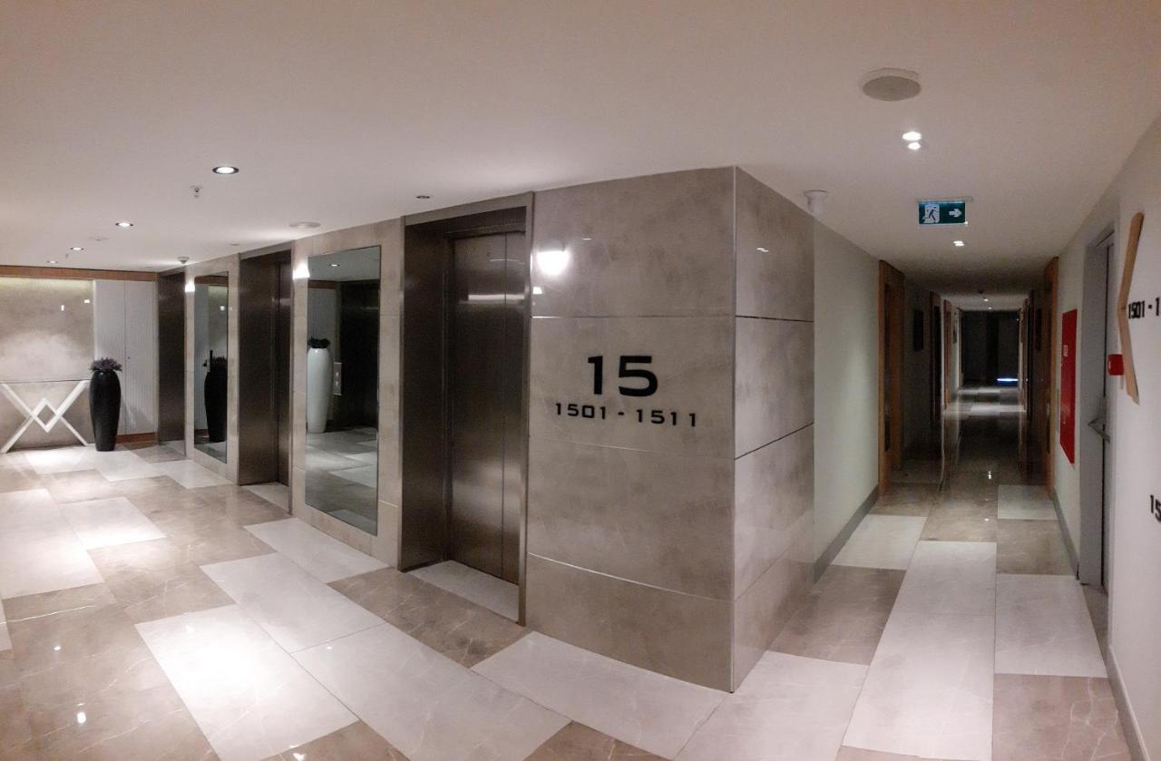 Only Front Sea View, No Side View, Wonderful Panorama, High Floor, Location Guarantee Aparthotel Batumi Exterior foto