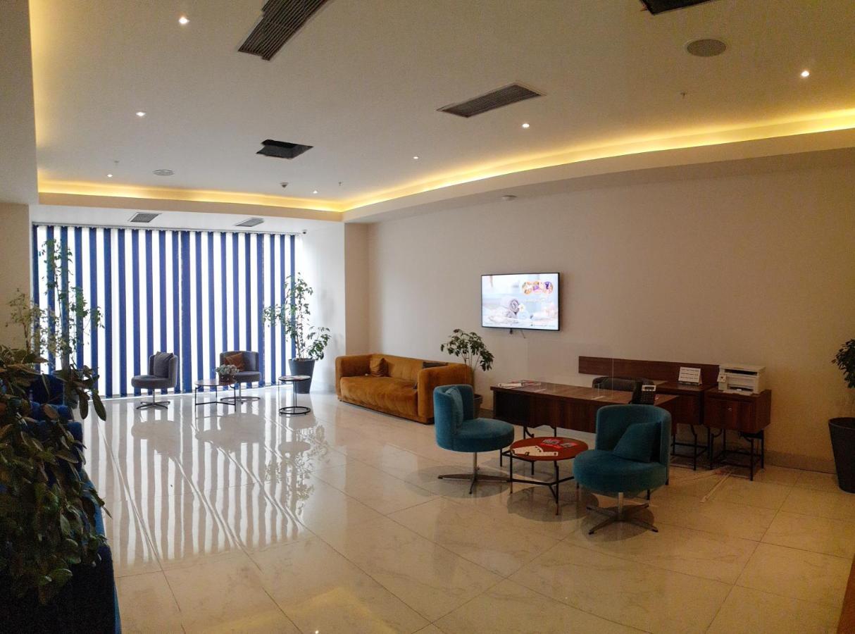 Only Front Sea View, No Side View, Wonderful Panorama, High Floor, Location Guarantee Aparthotel Batumi Exterior foto