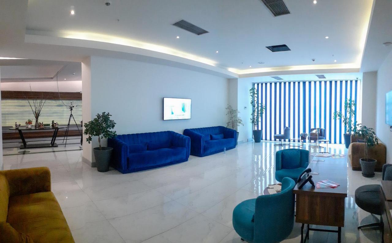 Only Front Sea View, No Side View, Wonderful Panorama, High Floor, Location Guarantee Aparthotel Batumi Exterior foto